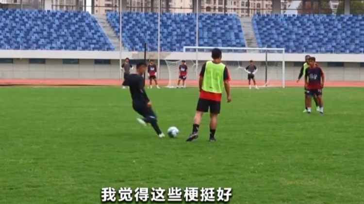 球員來自社會(huì)各界，蘇超淮安隊(duì)被調(diào)侃為“你行你上”隊(duì)