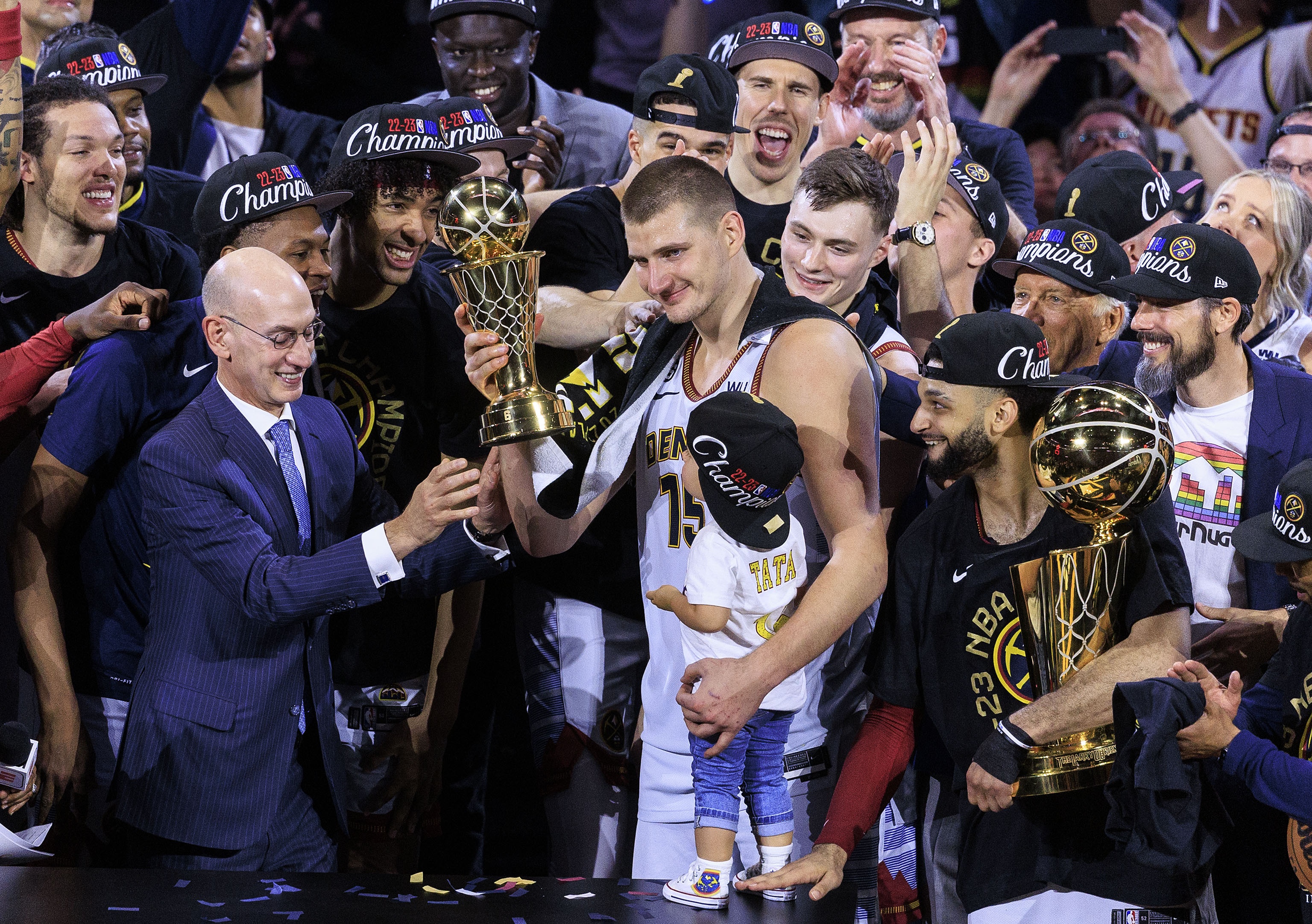 兩年前的今天：掘金擊敗熱火奪得NBA總冠軍 約基奇榮膺FMVP
