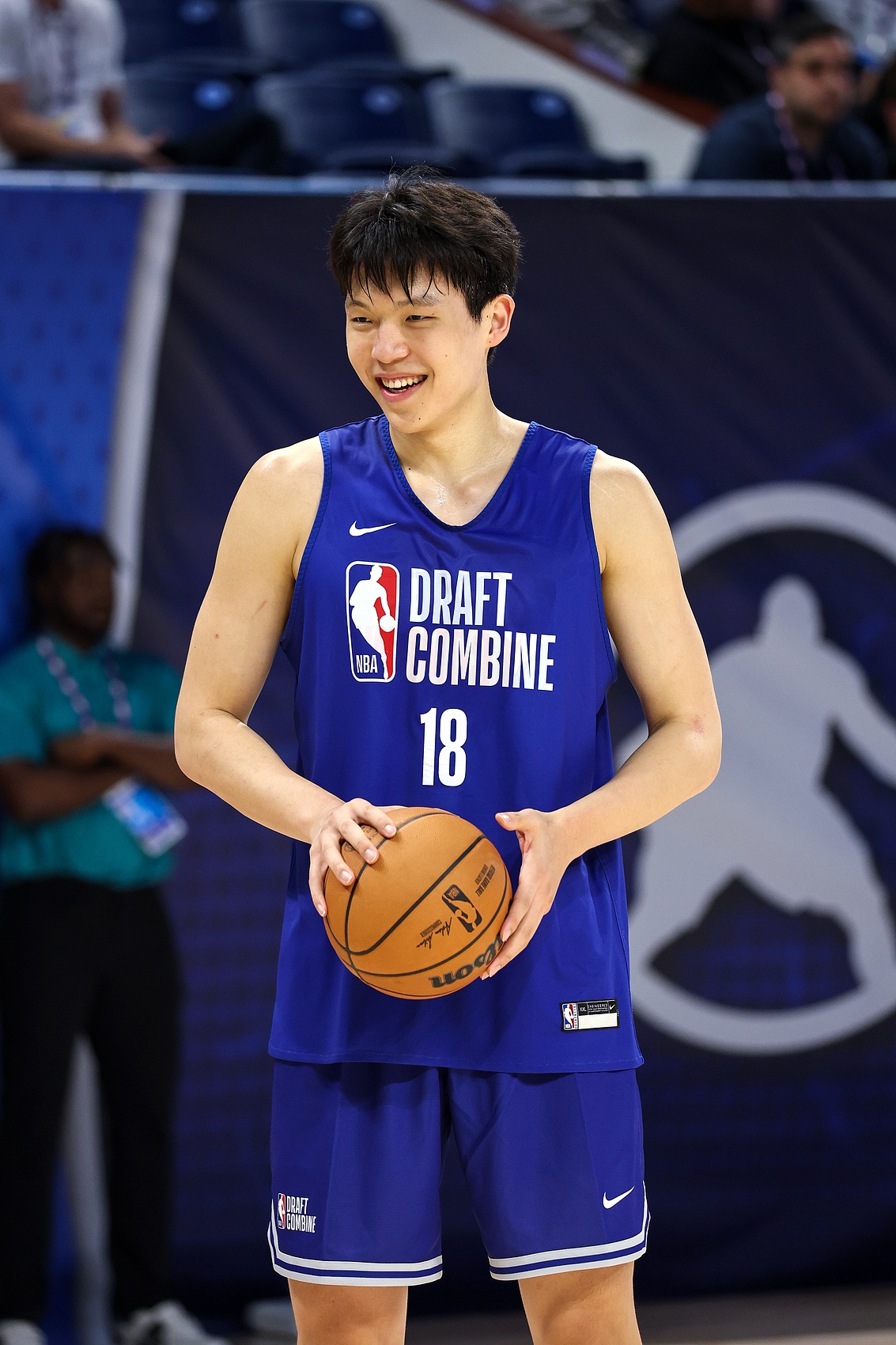 青島日報：無緣NBA選秀“小綠屋”意料之中，楊瀚森簽位基本確定