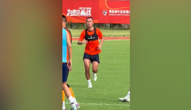 記者：孫正傲正迅速融入海牛戰(zhàn)術(shù)體系，下輪中超有望出戰(zhàn)