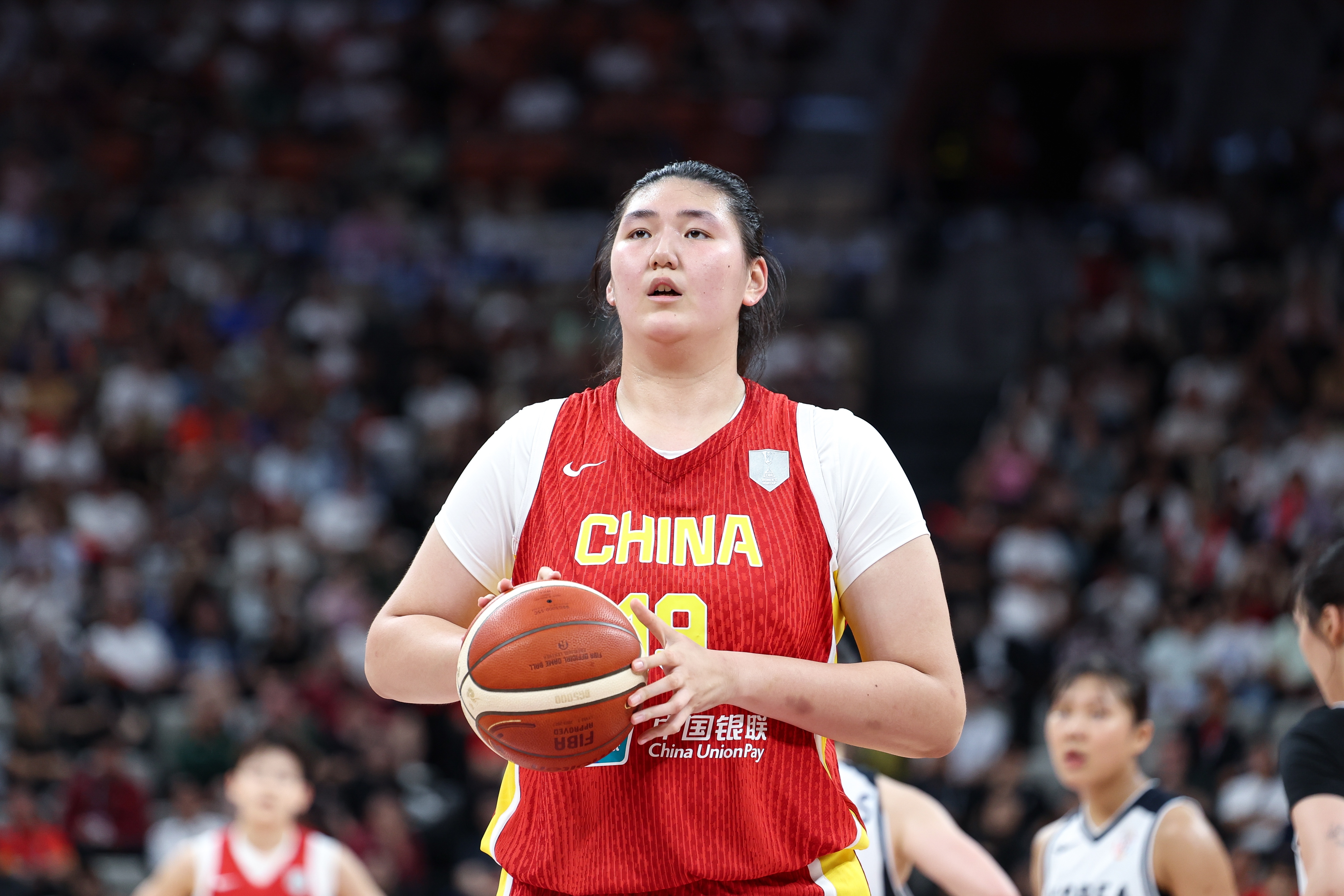 馬健：籃球場上身高就是實(shí)力 特別是女子 張子宇韓旭還有提升空間