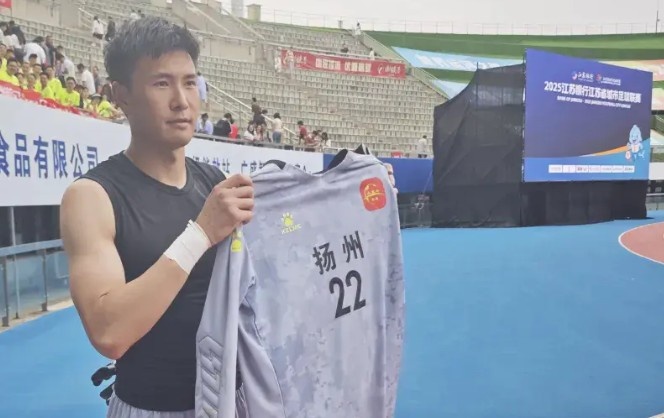 蘇州東吳門將李新宇19日中甲比賽結束后，20日將馳援蘇超揚州隊