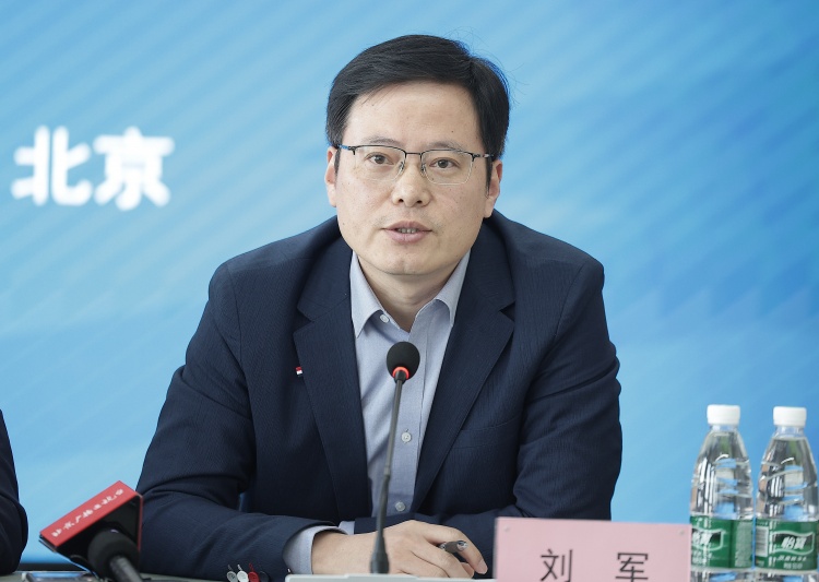 前蘇寧跟隊談劉軍往事：處事儒雅，曾在集團千人大會上因任航挨批