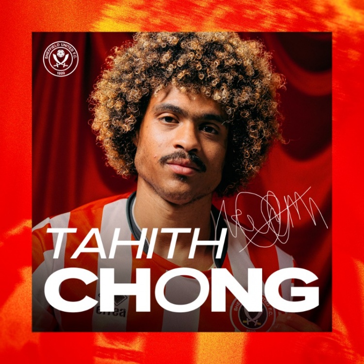 官方：謝菲聯(lián)簽下盧頓25歲華裔中場陳達(dá)毅，簽四年合同